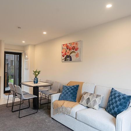 Modern 2 Bedroom Townhouse In Cbd With Parking! Sleeps 5 ไครสต์เชิร์ช ภายนอก รูปภาพ
