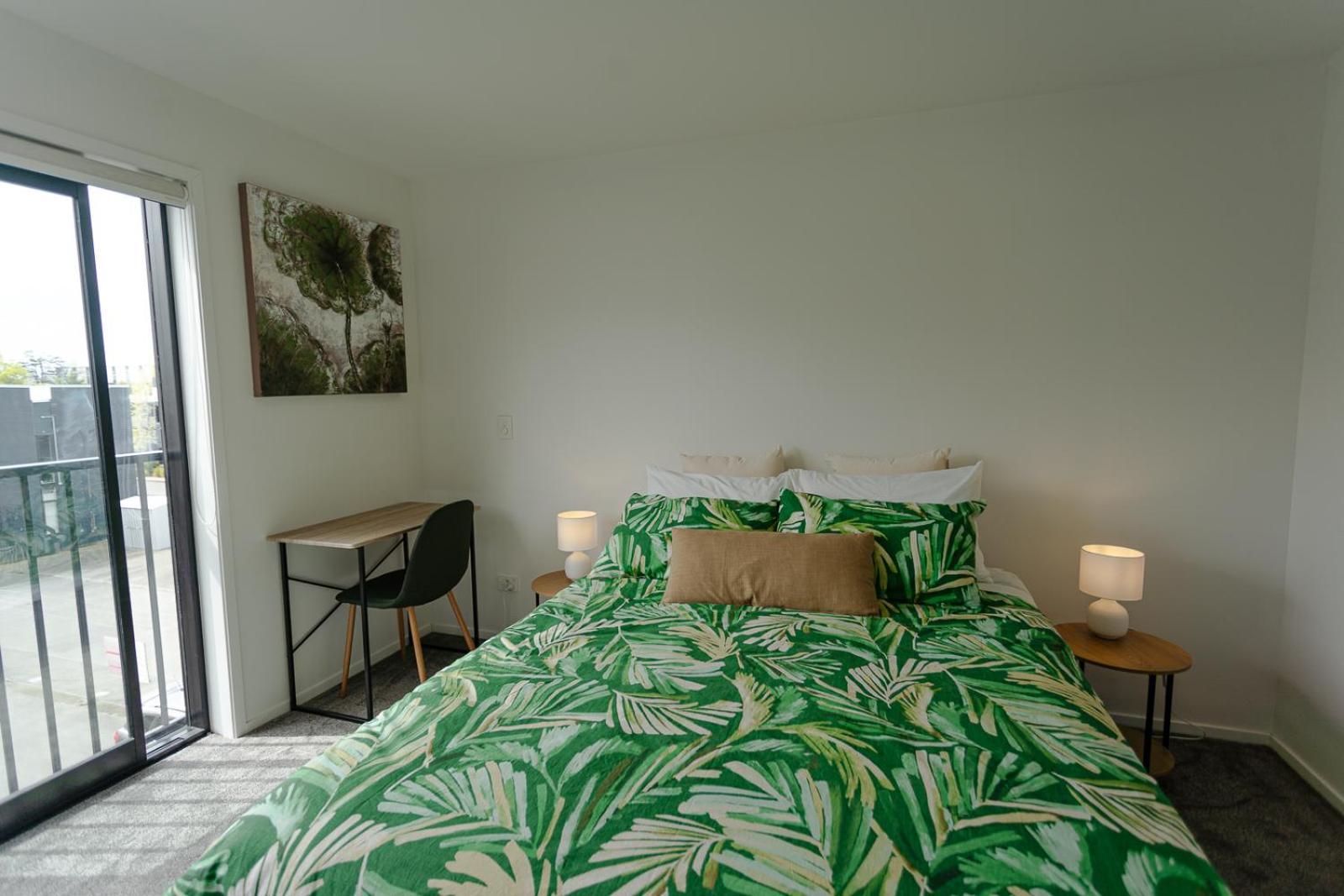 Modern 2 Bedroom Townhouse In Cbd With Parking! Sleeps 5 ไครสต์เชิร์ช ภายนอก รูปภาพ
